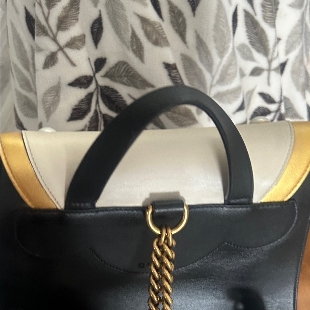 GUCCI WOMENS BACKPACK EUC Dark Gold-Gunmetal Hardwear and Chain - Picture 8 of 10